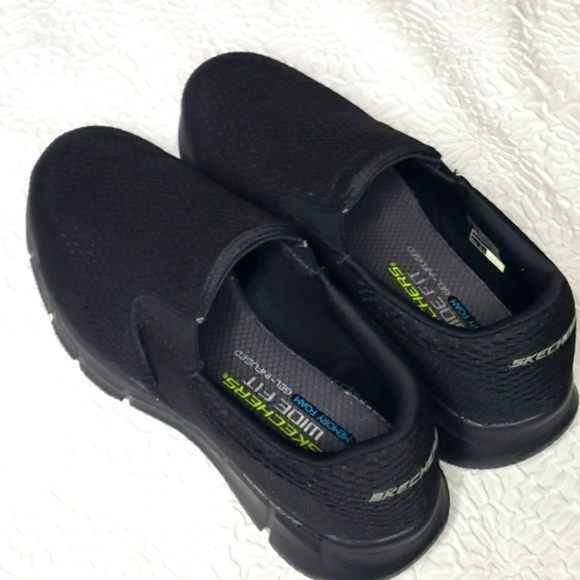 Skechers Mentt\'s Black Slip-On Equalizer Double Play Shoes, Size 7 WIDE FIT main image 10